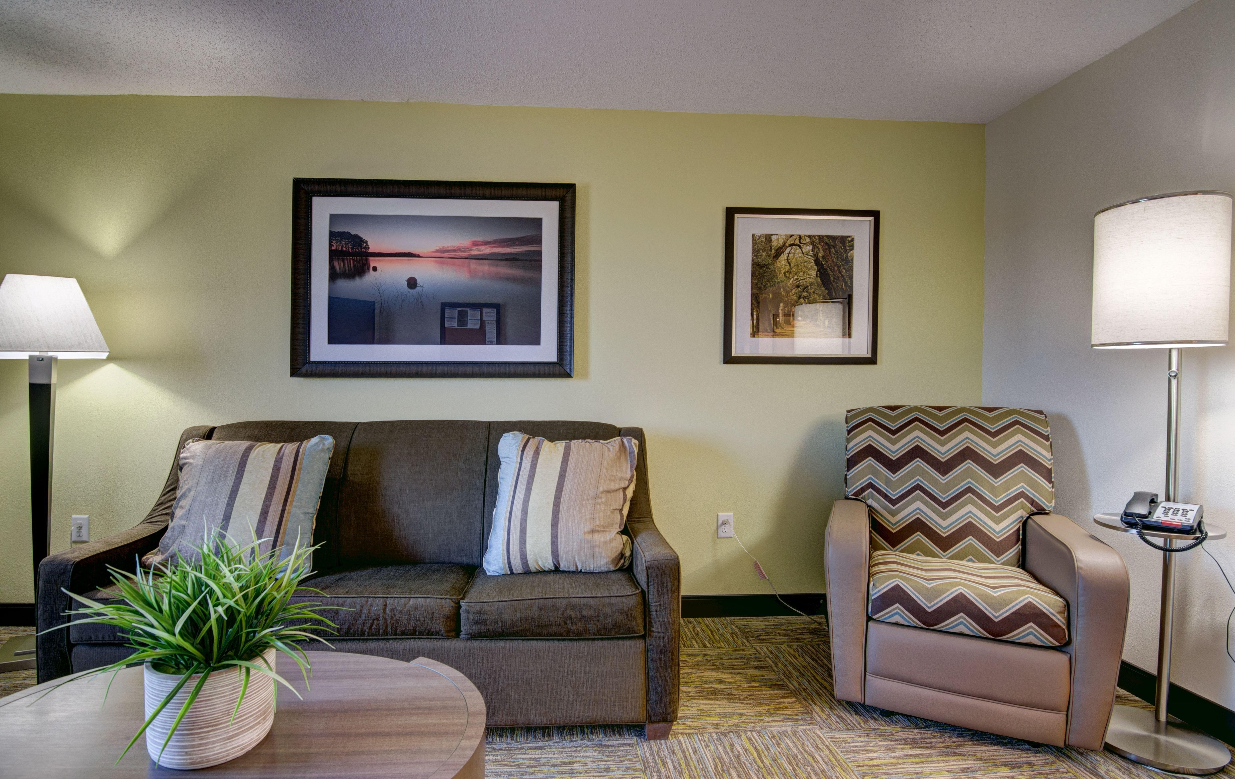 Hotel Candlewood Richmond - West Broad By Ihg
