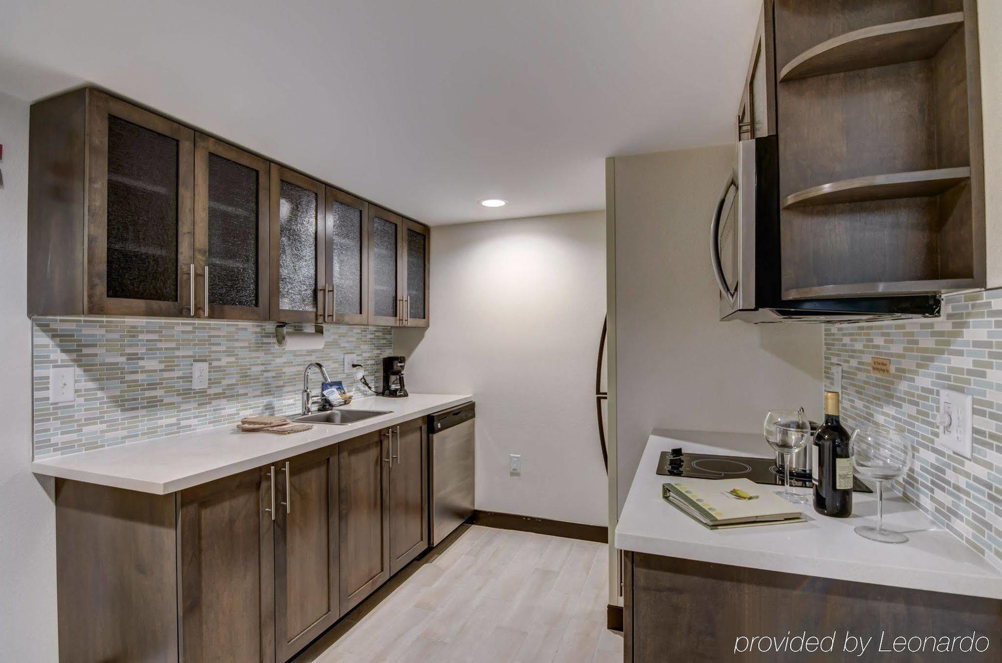 Candlewood Richmond - West Broad By Ihg Dumbarton